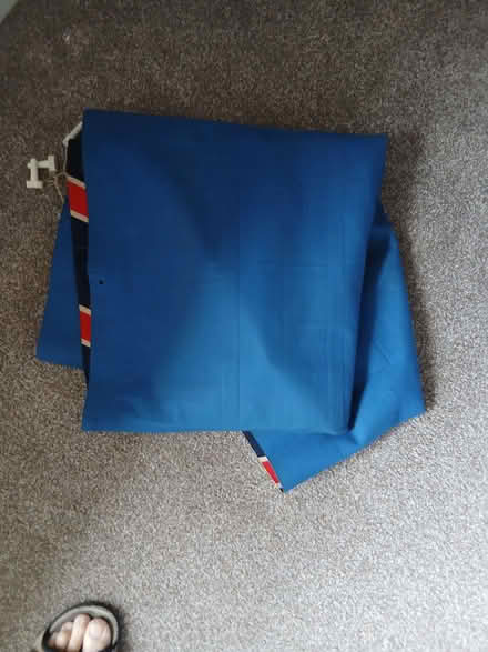 Photo of free single airbed with straps to convert into seat (Ram Corner GU1) #1