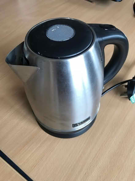 Photo of free BROKEN Kettle (Possil Parlk / Parkhouse G22) #1