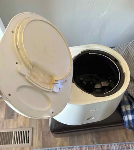Photo of free Lomi - counter composter (Lakeside) #2