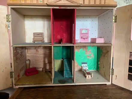Photo of free Doll’s house (Cambusbarron FK7) #1