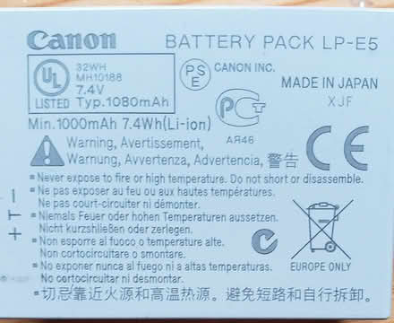 Photo of free Canon battery and charger (West Seattle) #2