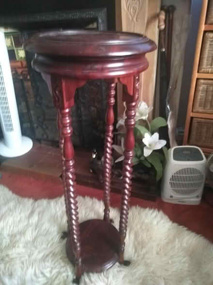 Photo of free repro plant/ornament stand (Poulton CH44) #2