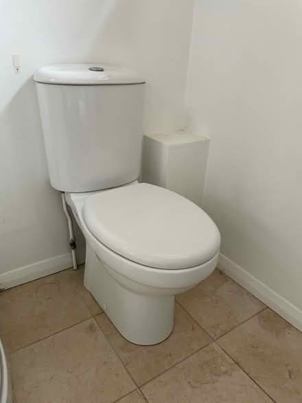 Photo of free Toilet (IG10 Loughton) #1