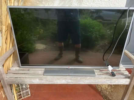 Photo of free Tv (Kettlethorpe WF2) #1