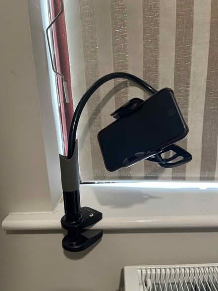 Photo of free Lamicall desktop clamp phone holder (Bampton OX18) #1
