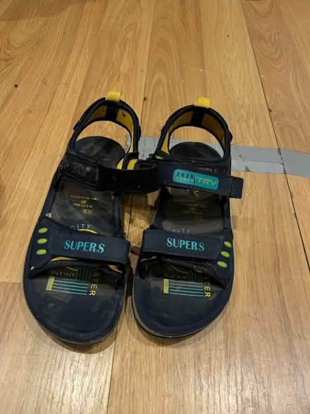 Photo of free UK size 1 shoes and sandal (Heston) #2