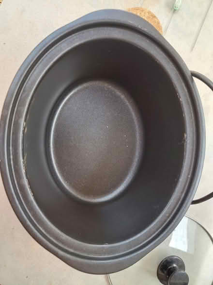 Photo of free Slow cooker (E17) #2