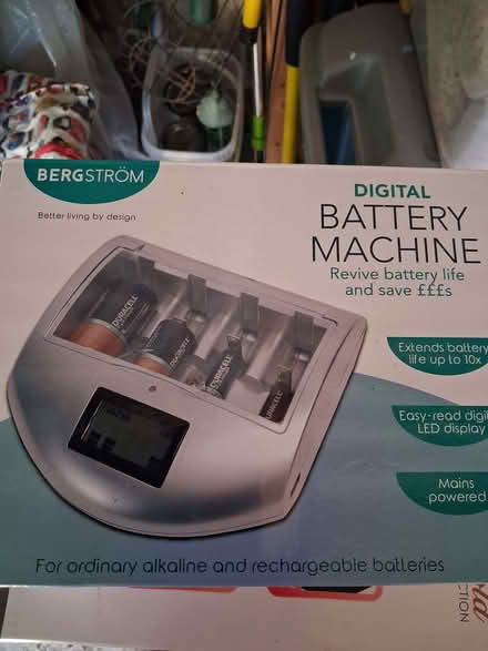 Photo of free digital battery charger (Bridge of Allan FK9) #1