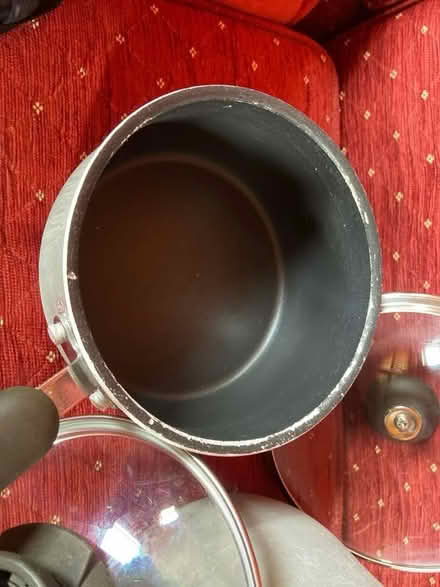 Photo of free 2 Prestige cooking pots. (Mollington Grange Golf Club CH1) #3