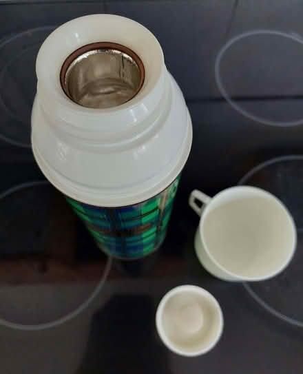 Photo of free Vintage thermos flask. (Top Amersham HP6) #2