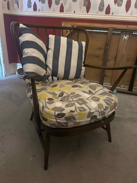 Photo of free Chair (CH45) #4
