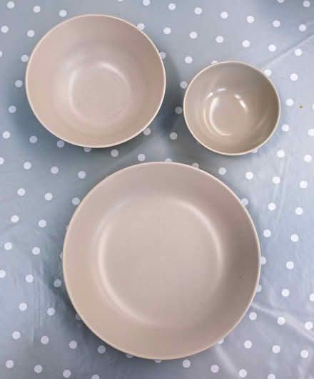 Photo of free Ikea plates and bowls (Ham TW10) #3