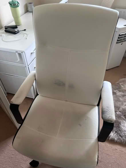 Photo of free Chair (KT13) #1