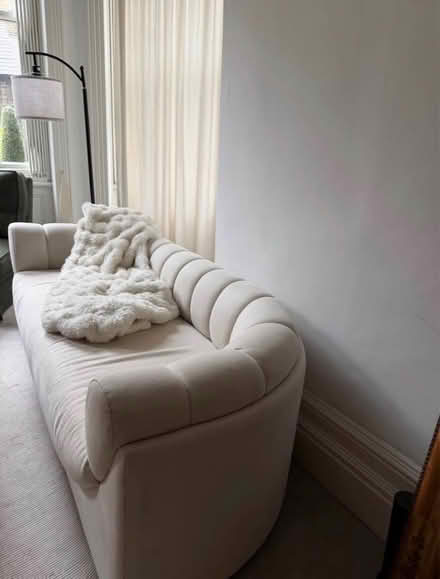 Photo of free Amazing cream couch (Kensington W8) #2