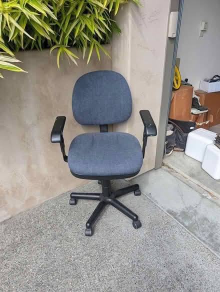 Photo of free office swivel chair (West side Petaluma) #1