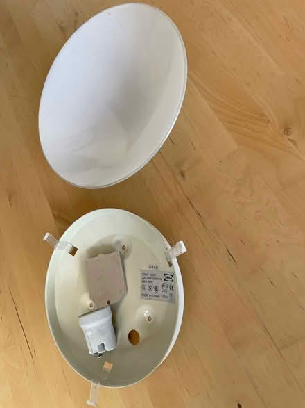 Photo of free Ceiling light (Lower Kingswood KT20) #2