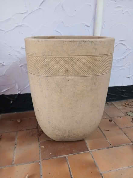 Photo of free Outdoor plant pot (Copythorne TQ5) #1