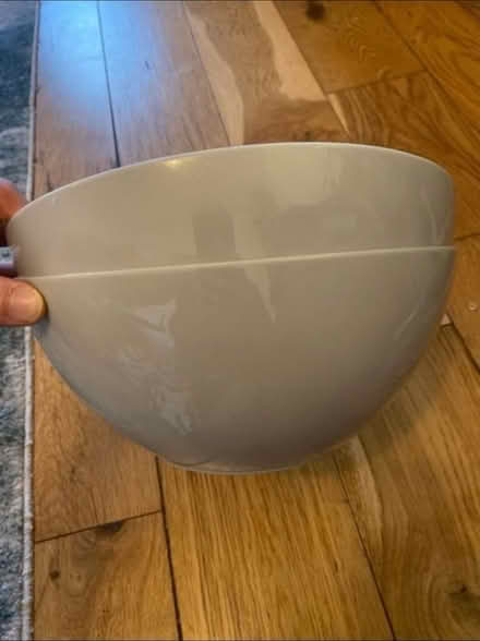 Photo of free Large mixing Bowls x 2 (Cheshunt En8) #2