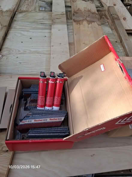 Photo of free fischer galvanised ring nail pack 2.8mm x 63mm 3300 pieces (Manor Court E10) #1
