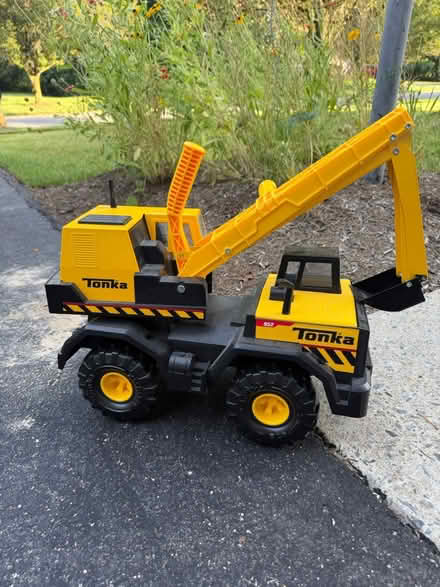 Photo of free Tonka Steel Mighty Escavator (Elkridge) #1