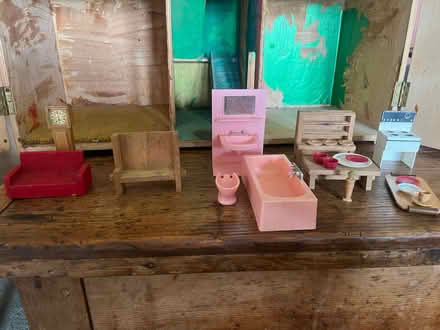 Photo of free Doll’s house (Cambusbarron FK7) #2