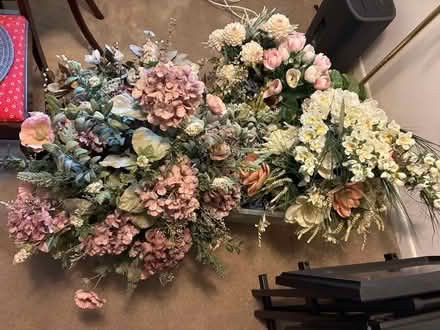 Photo of free Table top artificial flowers (Highland Park) #2