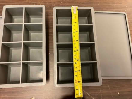 Photo of free 2 Large Ice Cube Trays (Harringay N4) #3