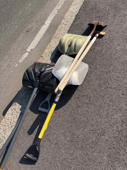 Photo of free Shovels, snow, garden, etc (Elm street opposite Aquavia rd) #1