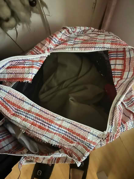 Photo of free A mix of plus size coats/ kids ages 11-14 clothes (Cricklewood NW2) #1