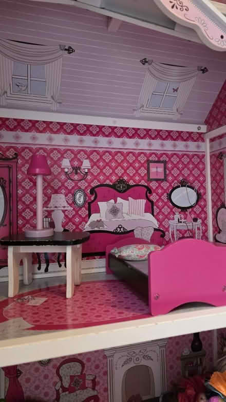 Photo of free Large Dolls House (Gravelly Hill B23) #3