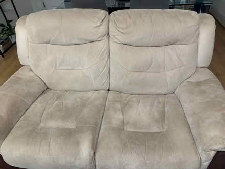 Photo of free DFS Sofa set - 2 & 3 seater (Worcester park KT4) #1