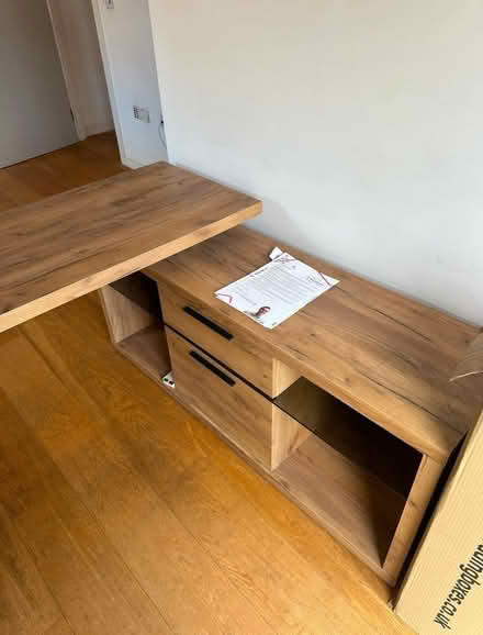 Photo of free Large wooden L shaped desk (SW11 Clapham Junction) #2