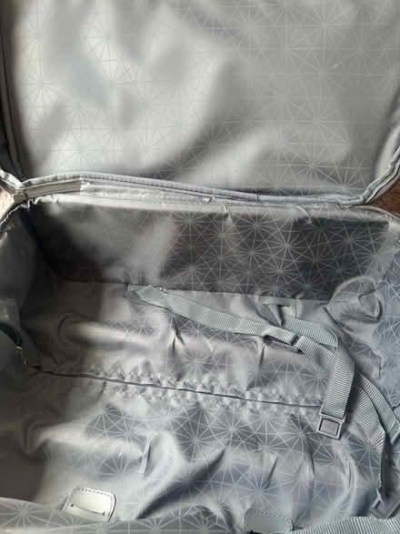 Photo of free Small suitcase in good clean condition (Milton OX14) #3