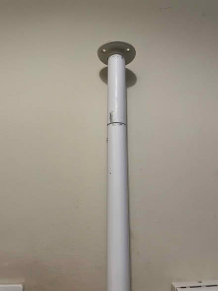 Photo of free Shower Curtain Rail. (Highbury Barn N5) #2