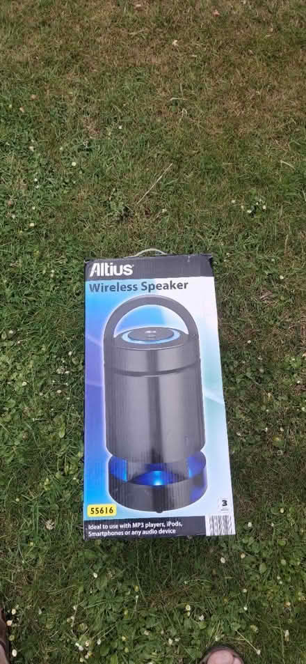Photo of free Wireless speaker (Isleworth TW7) #2