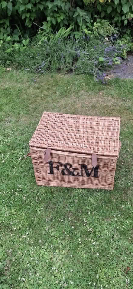 Photo of free Picnic basket (Isleworth TW7) #1
