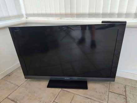 Photo of free 43" tv (Townend FY5) #4