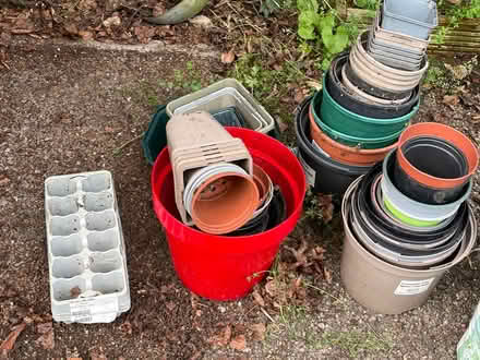 Photo of free Flower pots (West Oxfordshire OX28) #1