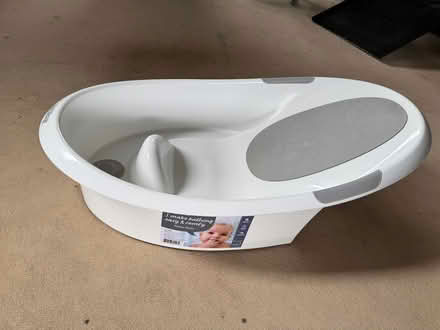 Photo of free Baby bath for newborn (Ipstones ST10) #2