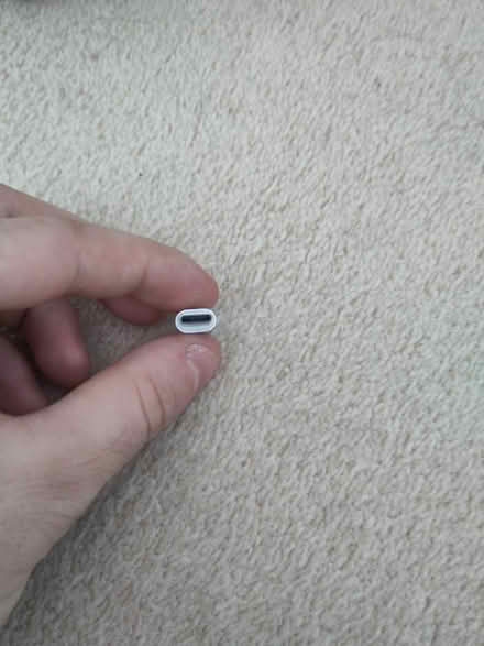 Photo of free Micro-USB --> USB-C adapter (SE27) #3