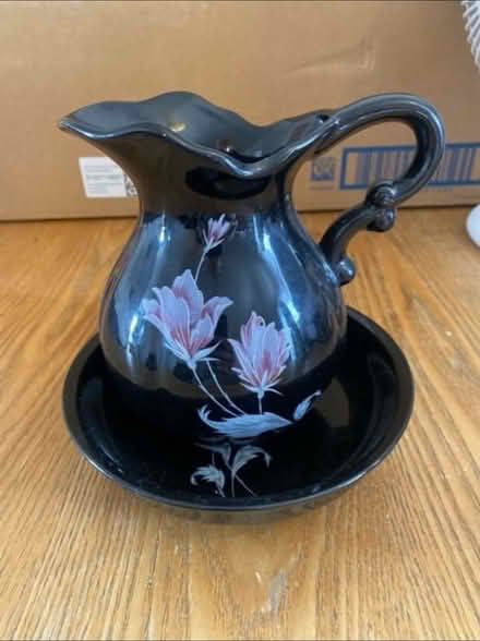 Photo of free Decorative Jug & Dish (Cheshunt En8) #1