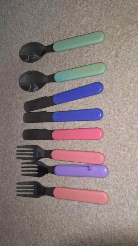 Photo of free Small kids eating/drinking utensils (Wimbledon SW19) #4