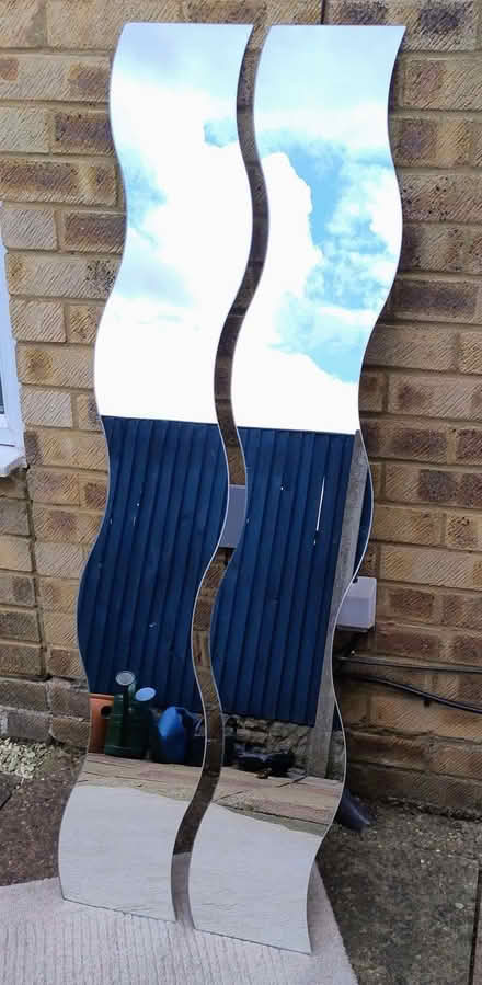 Photo of free Two wavy mirrors (Wigmore LU2) #1