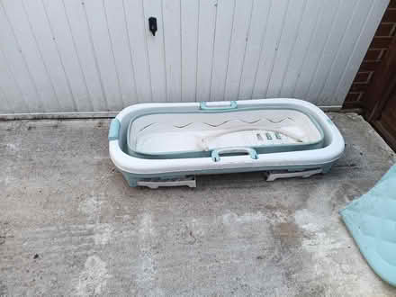 Photo of free Collapsible bath (Cam GL11) #3