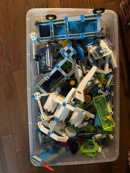 Photo of free 1980s k nex building toy (Columbia Heights) #2