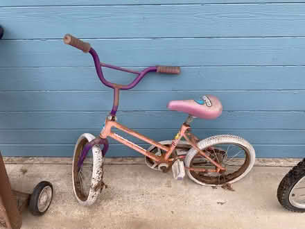 Photo of free Bikes, Wagon, Scrap Metal (Manhattan Beach) #3