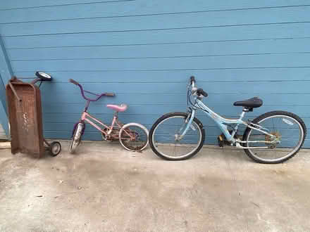 Photo of free Bikes, Wagon, Scrap Metal (Manhattan Beach) #1