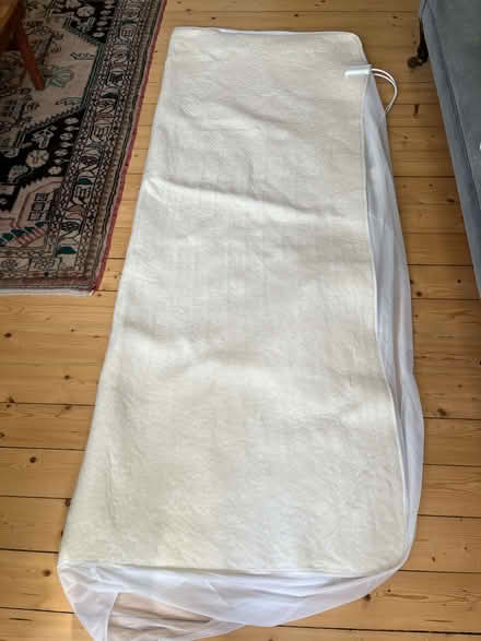 Photo of free Electric Blanket - king-size, excellent condition (W) (Craiglockhart EH14) #1