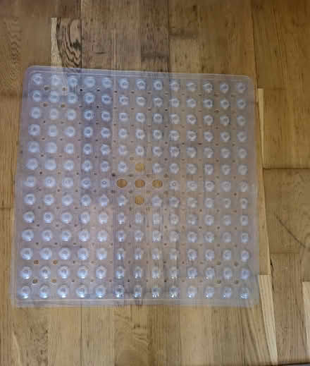 Photo of free Shower mat, used (Elmers End BR3) #1