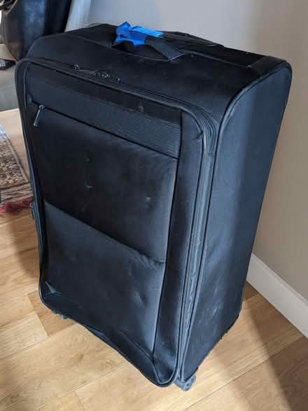 Photo of free Large suitcase (islington N1) #1